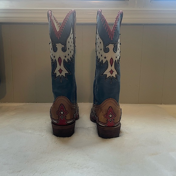 Women’s Western Boots - Picture 4 of 7